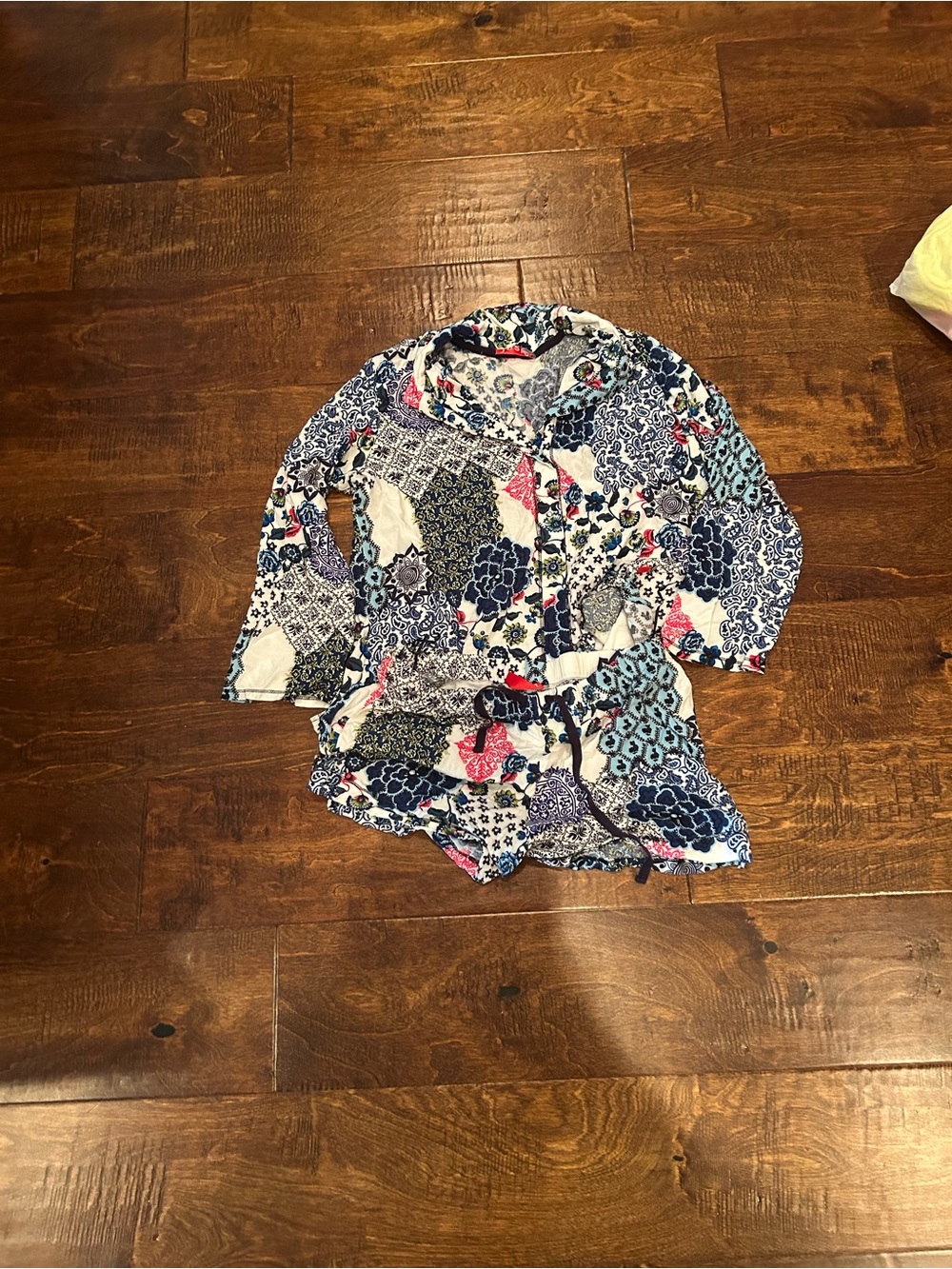 Women’s ' Patchwork Floral Button-Down Shirt - Navy & White
